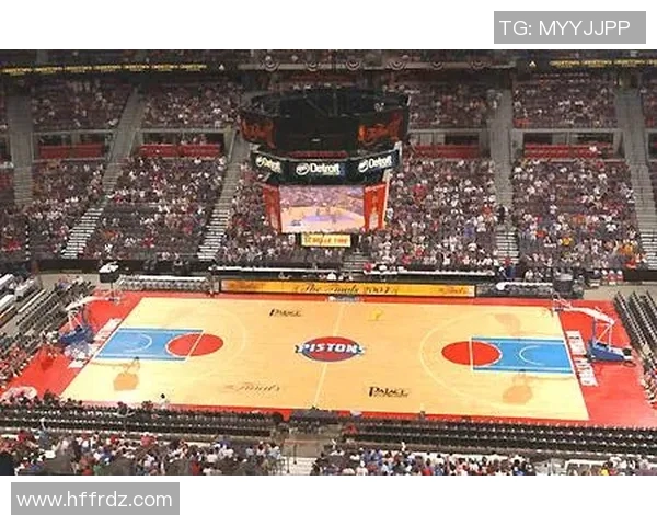 风暴主场遭活塞逆转,球场亮点只剩猫王 风暴主场遭活塞逆转,球场亮点只剩猫王