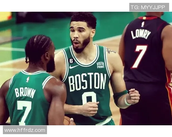 凯尔特人遭独行连续五轮击败,球迷热议球队危机! 凯尔特人遭独行连续五轮击败,球迷热议球队危机!